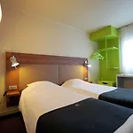 Hotel Campanile Paris Ouest -