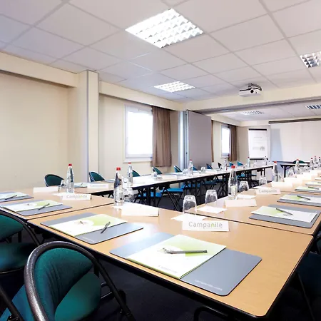 Campanile Paris Ouest - Hotel Chaville