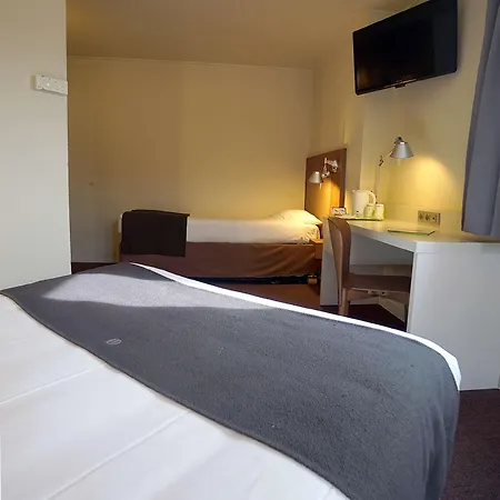 Campanile Paris Ouest - Hotel