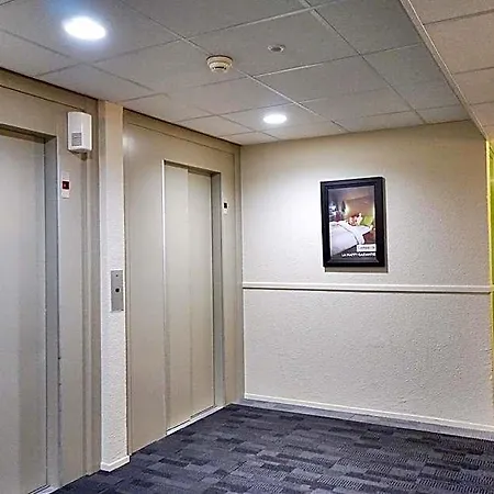Hotel Campanile Paris Ouest -