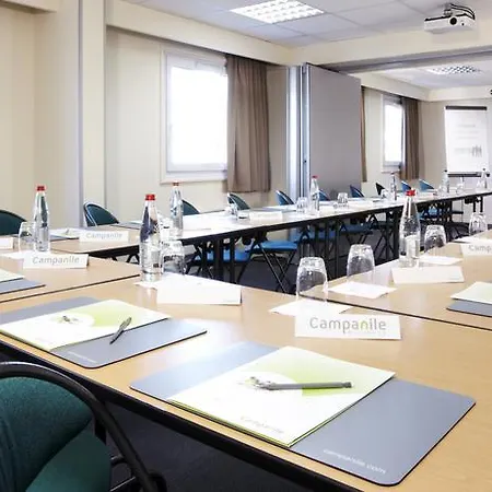 Campanile Paris Ouest - 3*