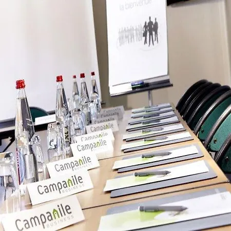 Campanile Paris Ouest - Hotel