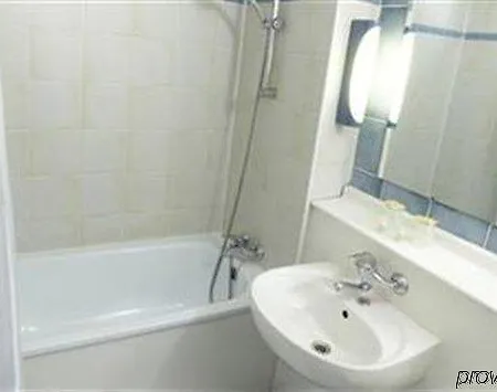 Hotel Campanile Paris Ouest - 3*