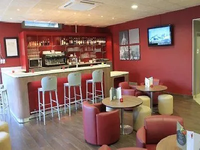 Campanile Paris Ouest - 3* Шавиль
