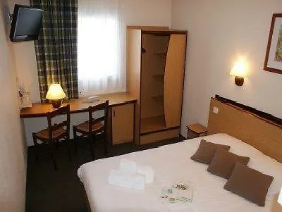 Campanile Paris Ouest -
