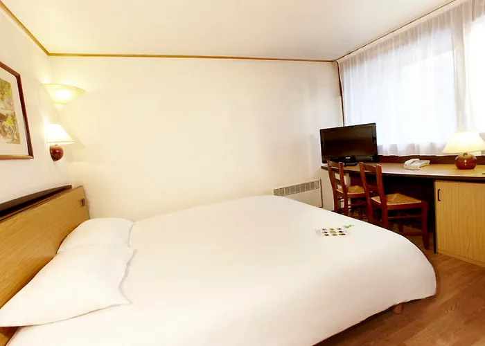 Hotel Campanile Paris Ouest - Chaville