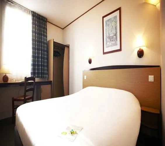 캄파닐 파리 우에스트 - 호텔